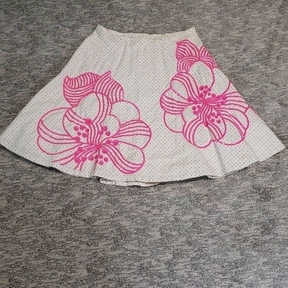Adorable A symmetrical skirt - Picture 7 of 10